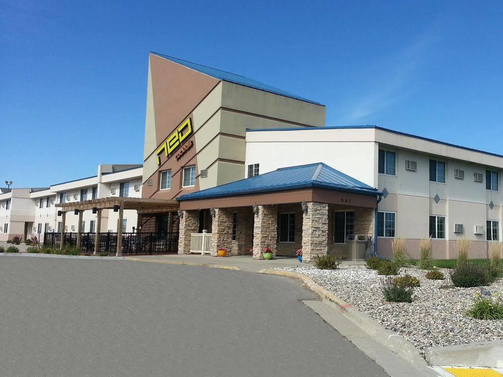 Red River Inn & Suites Fargo Exterior foto